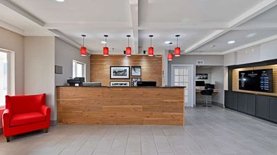 Country Inn & Suites Bloomington-Normal