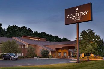 Country Inn & Suites Mishawaka