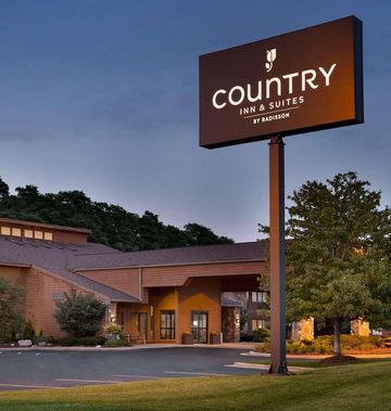 Country Inn & Suites Mishawaka