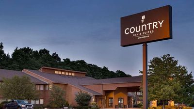 Country Inn & Suites Mishawaka