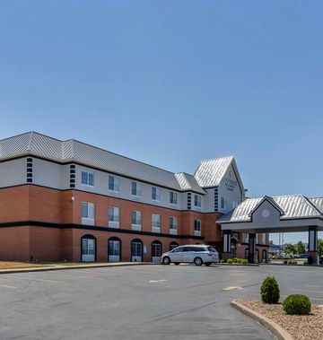 Country Inn & Suites St. Peters