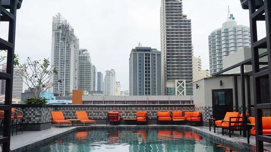 Ramada by Wyndham Bangkok Sukhumvit 11 Pool