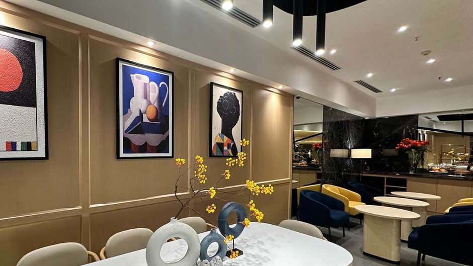 Ramada by Wyndham Bangkok Sukhumvit 11 Lobby