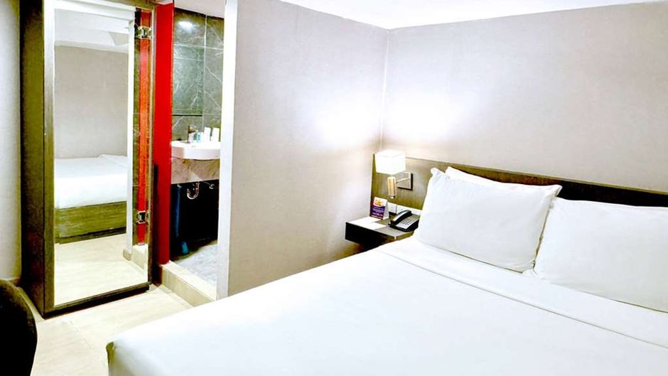 Ramada by Wyndham Bangkok Sukhumvit 11 Room