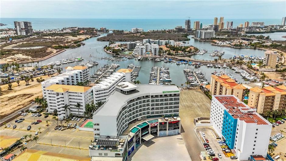 Wyndham Garden Mazatlan Marina 2207 Exterior