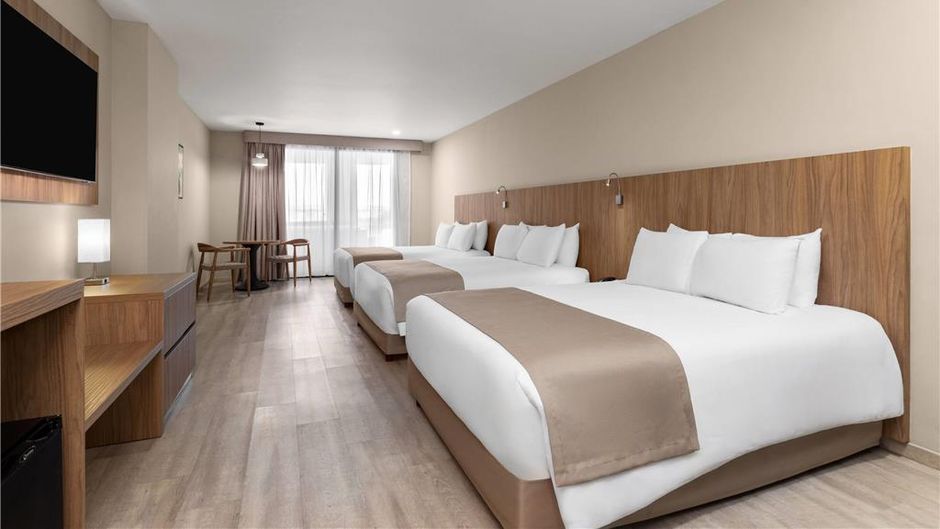 Wyndham Garden Mazatlan Marina 2207 Room