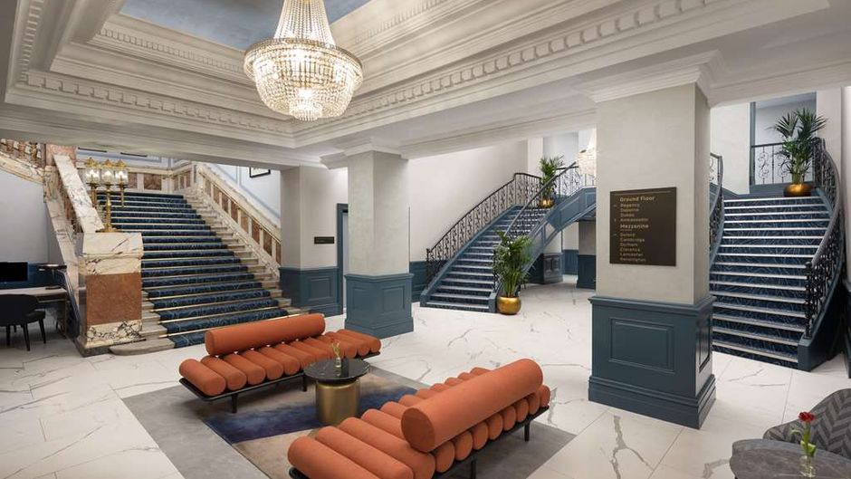 DoubleTree by Hilton Brighton Metropole Exterior