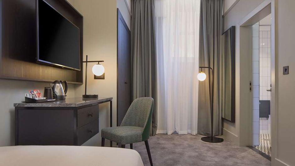 DoubleTree by Hilton Brighton Metropole Room