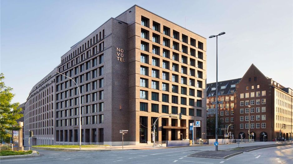 Novotel Hamburg Central Station Exterior