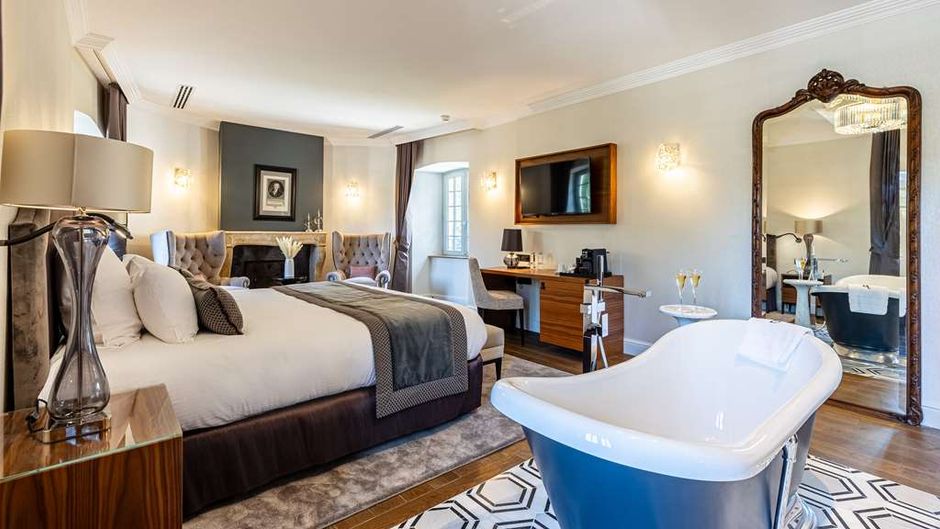 Domaine de Dolomieu, BW Premier Coll Room