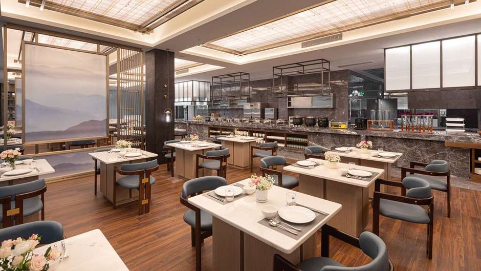 Ramada by Wyndham Honghe Kaiyuan Restaurant