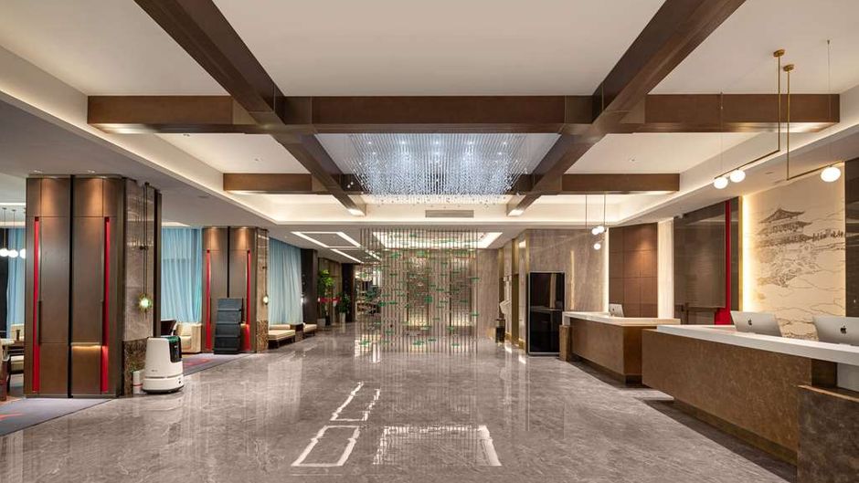 Ramada by Wyndham Honghe Kaiyuan Lobby