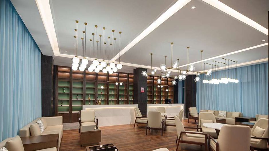 Ramada by Wyndham Honghe Kaiyuan Lobby