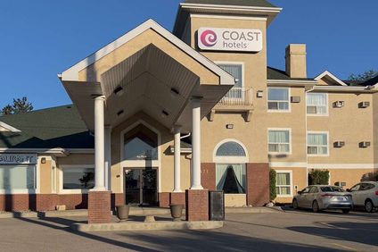 Coast Hinton Hotel