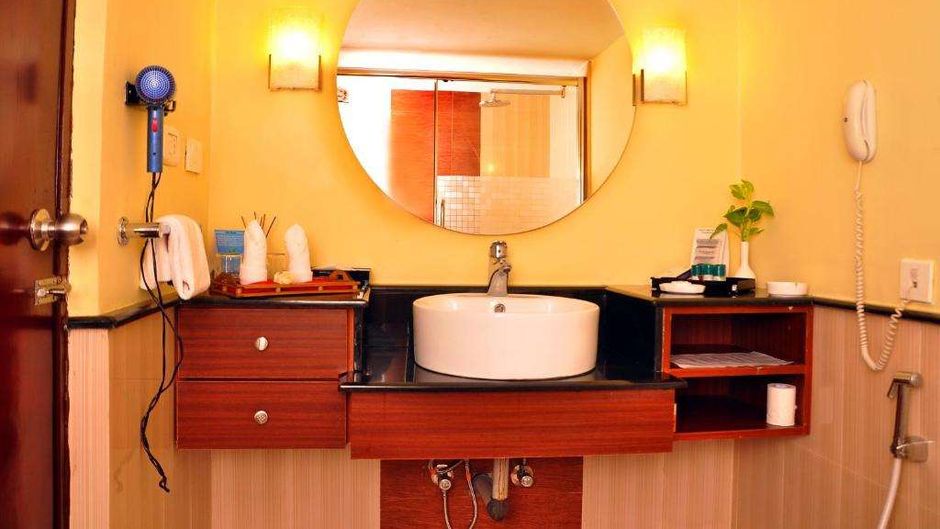 Gokulam Park Sabari - OMR Room