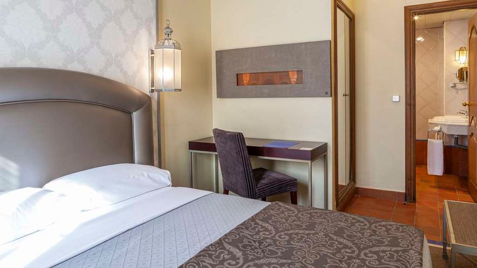 Hotel Macia Alfaros Room