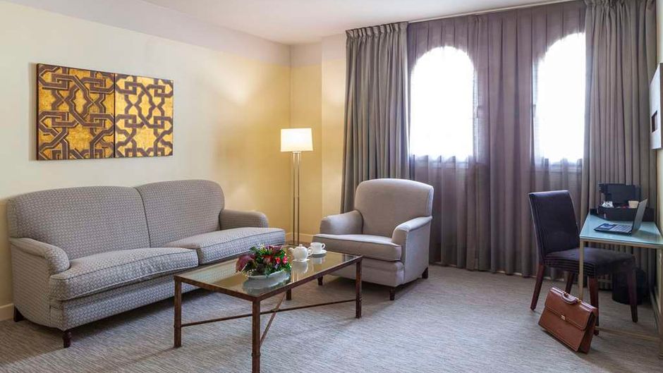Hotel Macia Alfaros Suite
