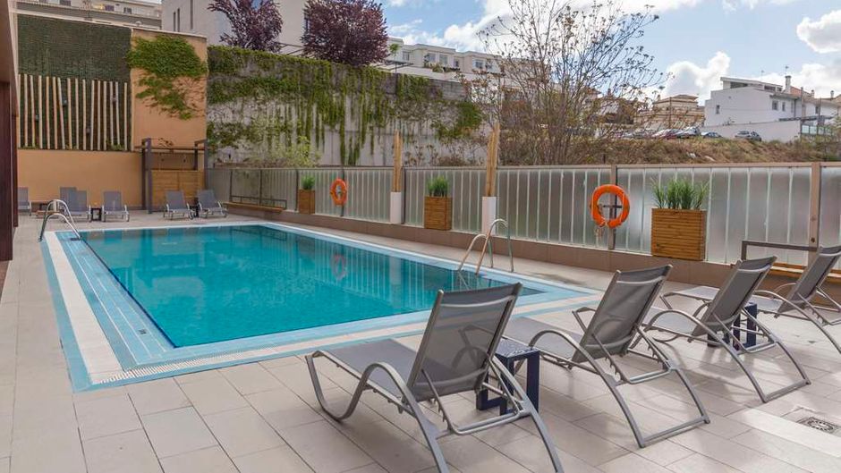 Hotel Macia Real de la Alhambra Pool
