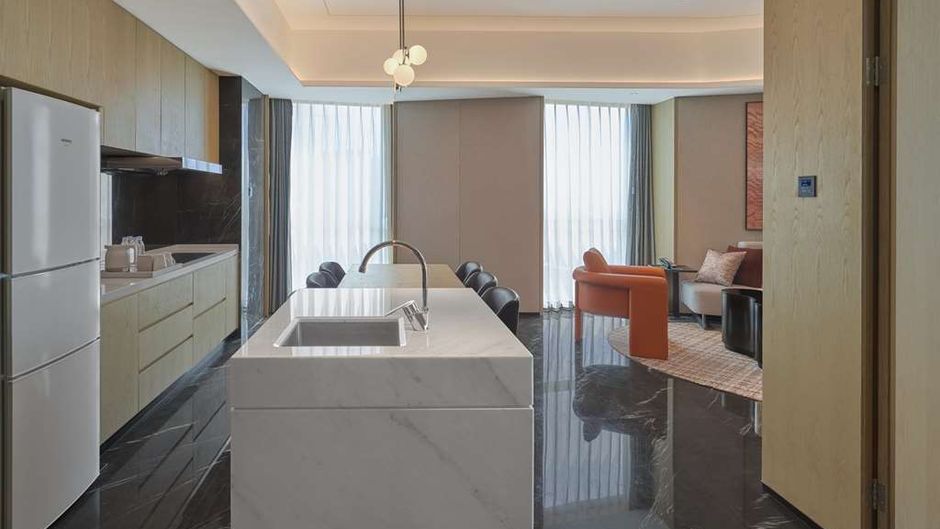 Hyatt Place Yantai Development Zone Suite