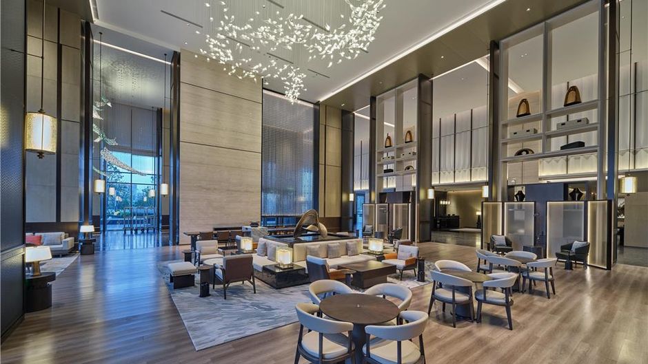Hilton Jiashan Lobby