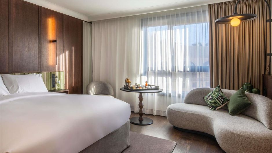 Le Louise Hotel Brussels Room