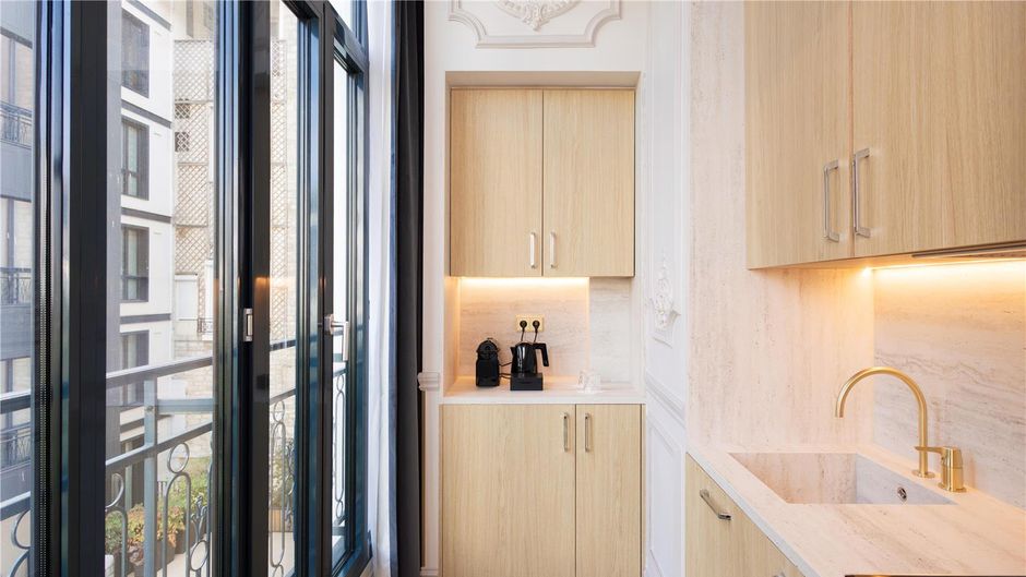 Mode Paris Aparthotel Suite