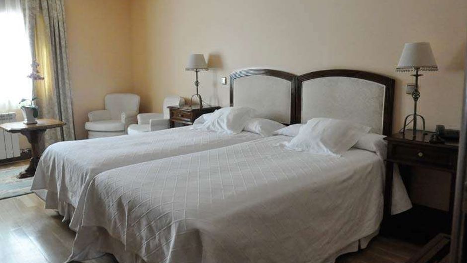 Hotel Aranda Room