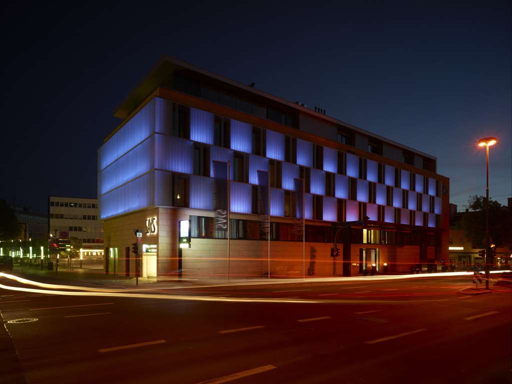 URBAN HOTEL―FROM ASIA TO EUROPE 75625780_XL.jpg?tr=w-1200,fo-auto