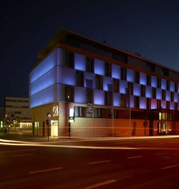 SAKS Urban Design Hotel
