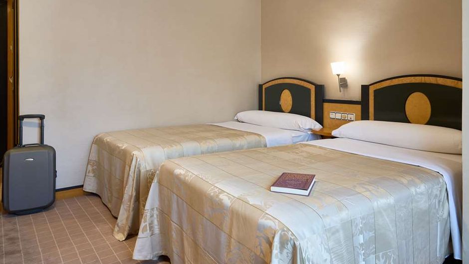 Macia Condor Hotel Room