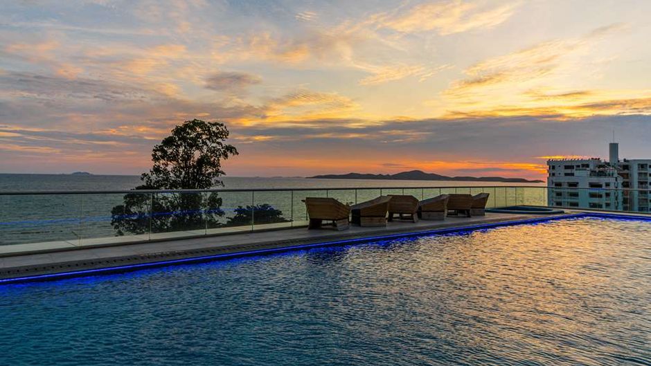 The Sanctuary Resort, BW Signature Coll Pool