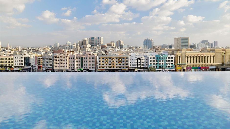 Mercure Dubai Deira Pool