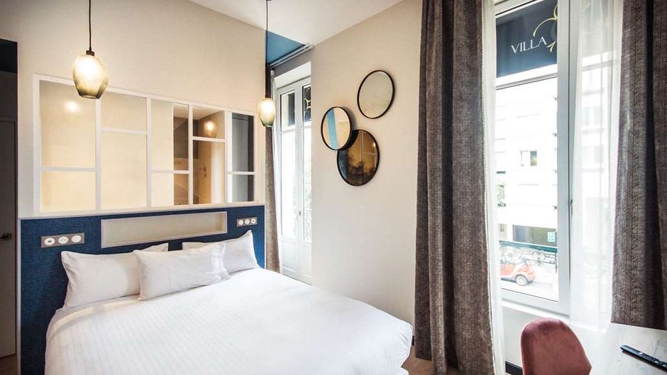 Villa C Hotel Room