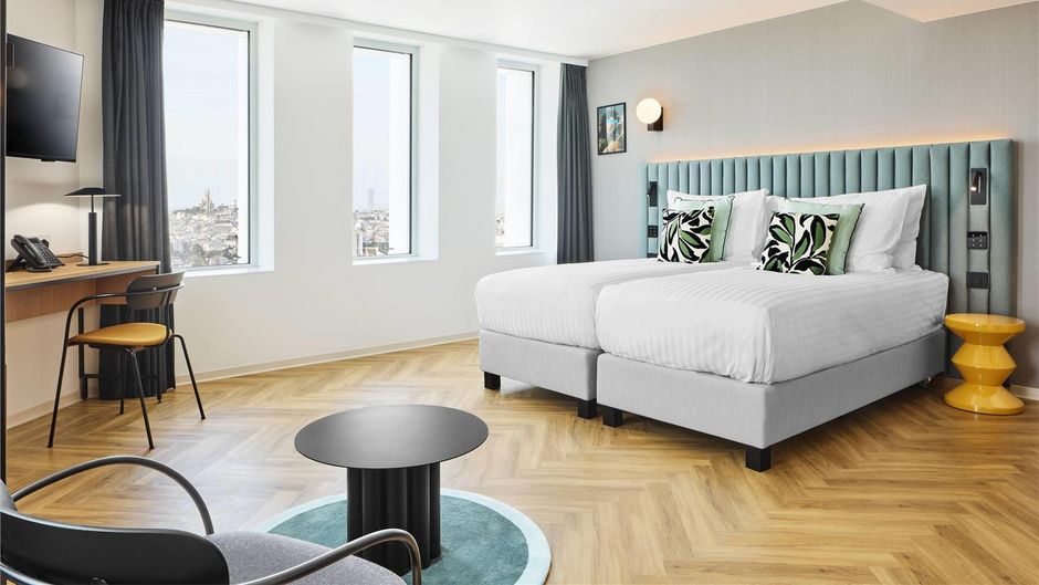 H4 Hotel Wyndham Paris Pleyel Resort Suite