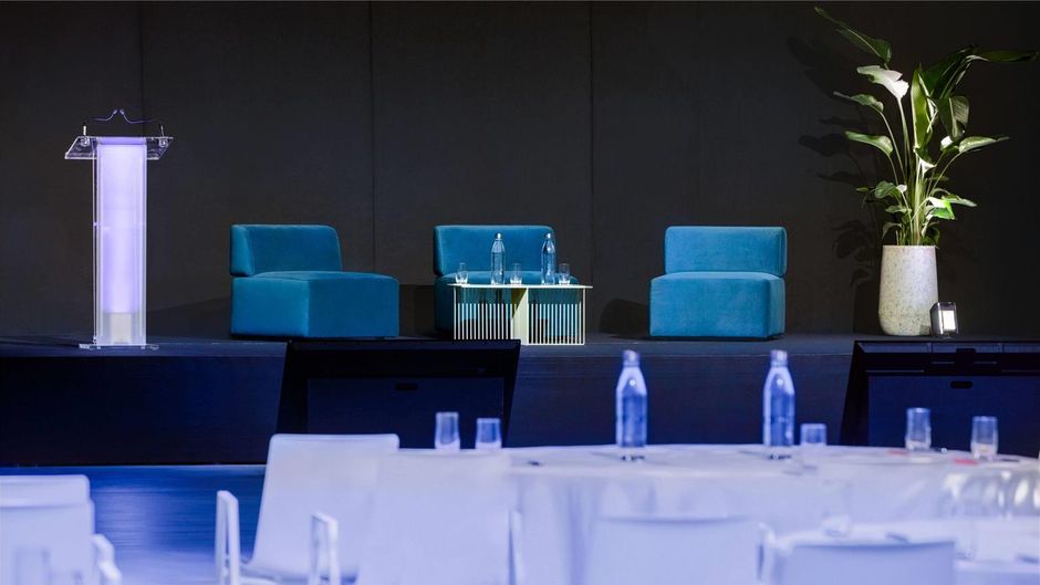 H4 Hotel Wyndham Paris Pleyel Resort Ballroom