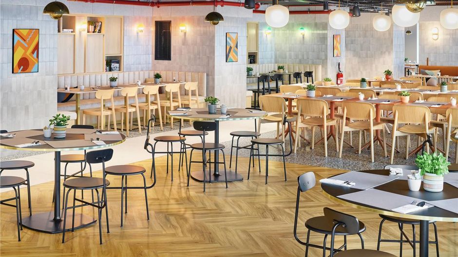H4 Hotel Wyndham Paris Pleyel Resort Restaurant