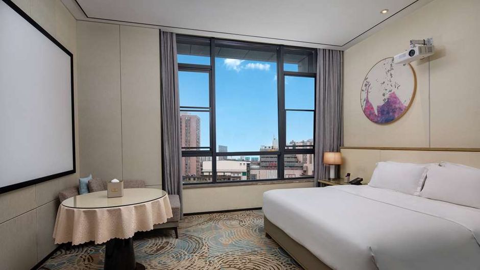Ramada by Wyndham Xiangyang Fancheng Room