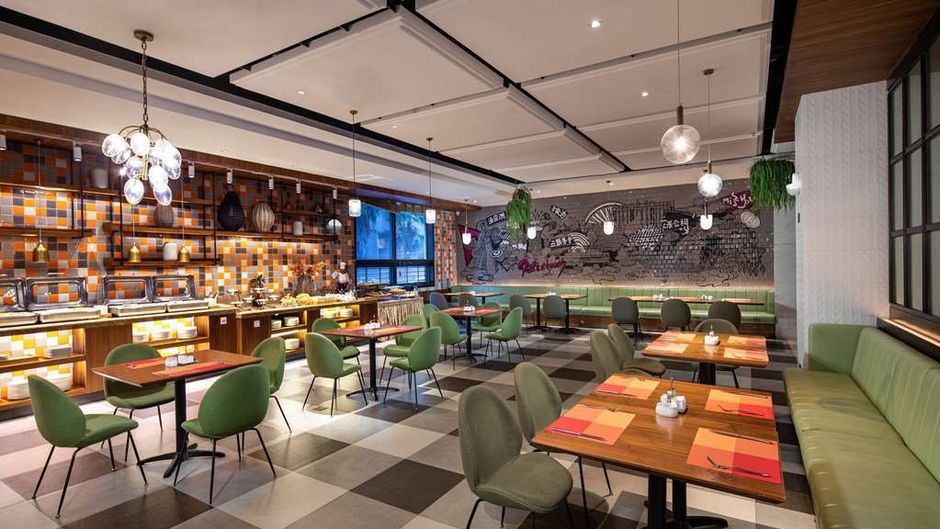 Ramada by Wyndham Xiangyang Fancheng Restaurant
