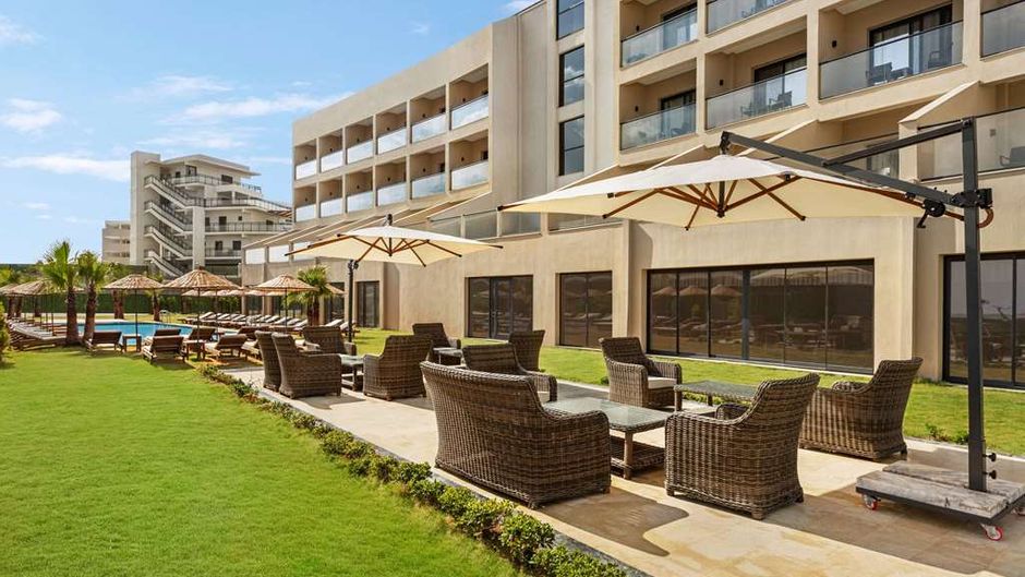 Ramada by Wyndham Cesme Pool