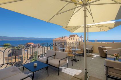 Hotel San Carlu
