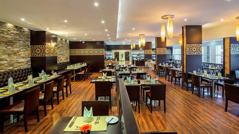 Metropolitan Al Mafraq Hotel Restaurant