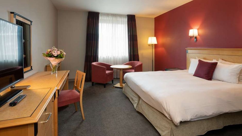 Van Der Valk Hotel Waterloo Room