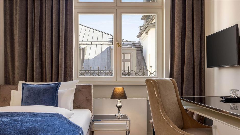 Wyndham Grand Krakow Old Town Room