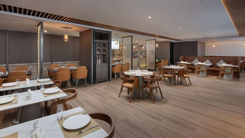 Ramada by Wyndham Bayannur Restaurant