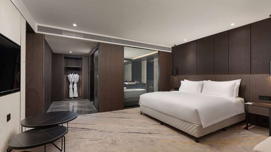 Ramada by Wyndham Bayannur Room
