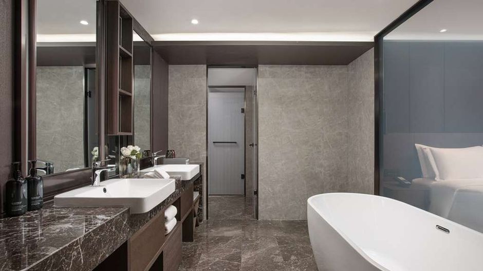 Ramada by Wyndham Bayannur Room