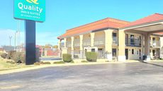 Quality Inn and Suites Dumas