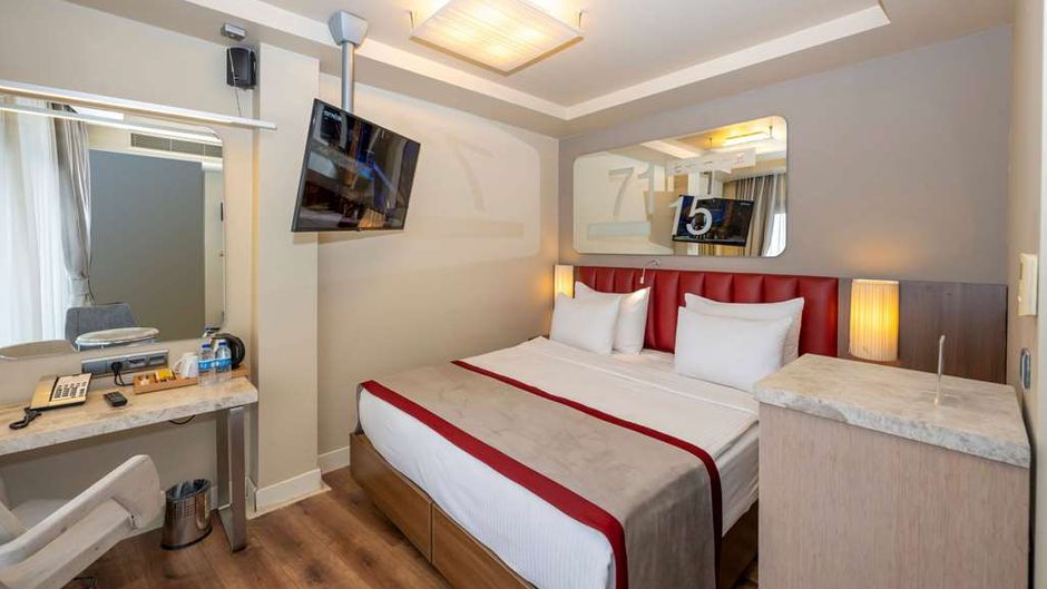 Ramada by Wyndham Istanbul Pera Room