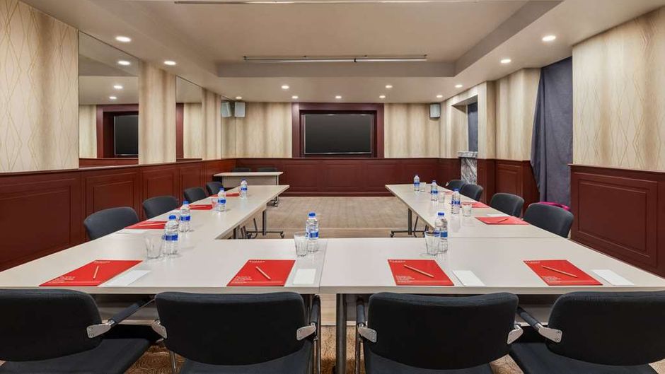 Ramada by Wyndham Istanbul Pera Meeting