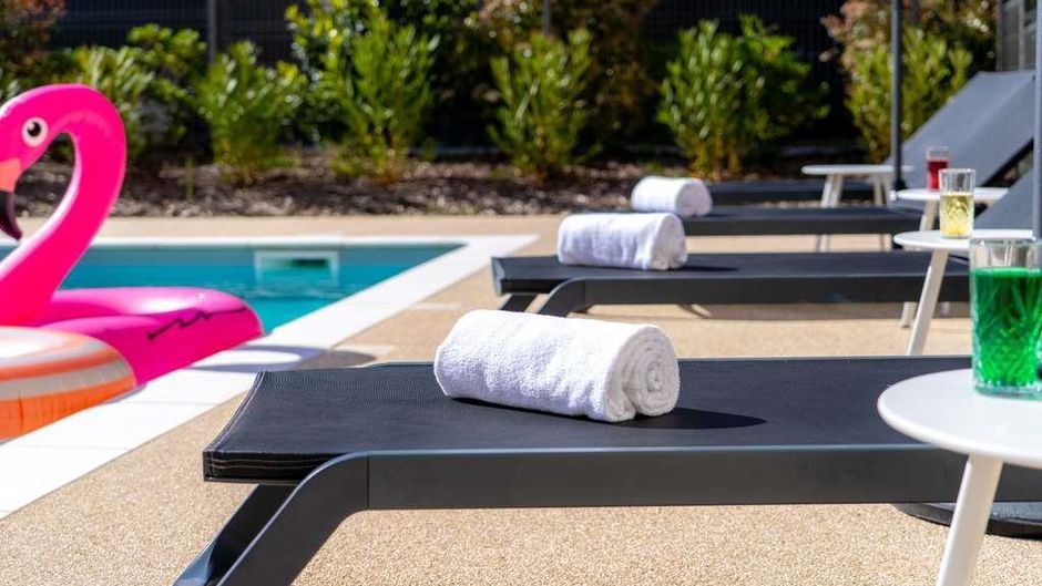 Ibis St Paul Trois Chateaux Exterior